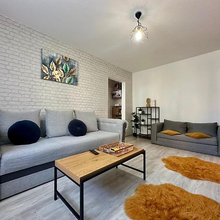 Londof Apartments- New Center Brasov Ngoại thất bức ảnh