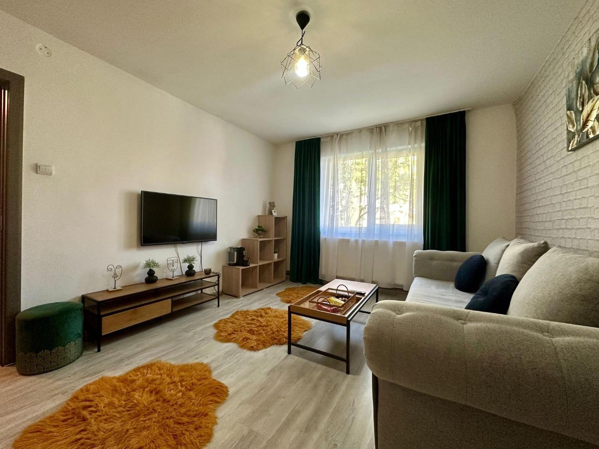Londof Apartments- New Center Brasov Ngoại thất bức ảnh